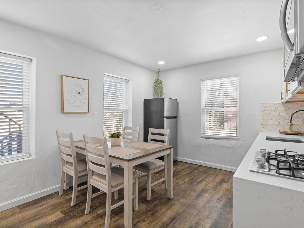 Apartamento Lawrenceville !5 Spacious And Quiet Three Bedroom With Free Street Parking