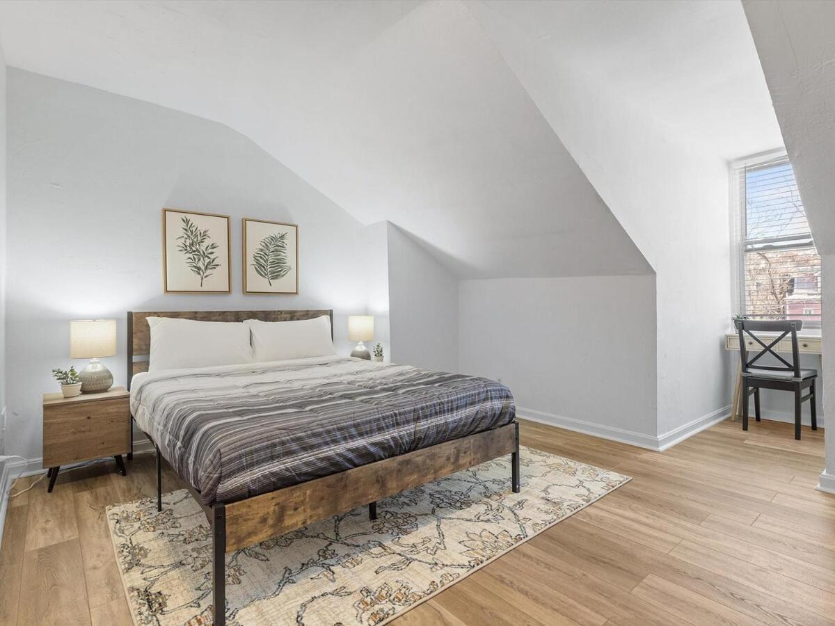 Lawrenceville !5 Spacious And Quiet Three Bedroom With Free Street Parking Apartamento *